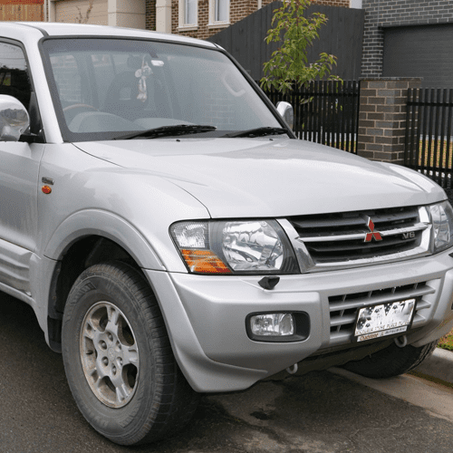 MITSUBISHI PAJERO